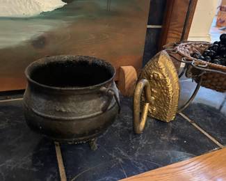 Cast Iron Miniature Cauldron