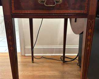 Oval drop leaf table - American Masterpiece Collection by Heritage (front view)