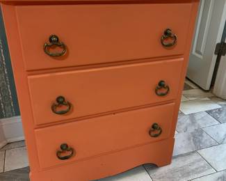 Small 3 drawer dresser
