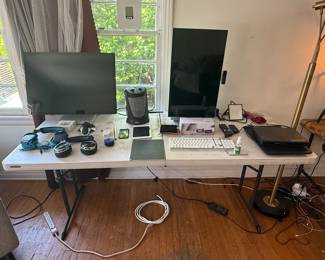Computers/headphones/ iPad/iphone/accessories