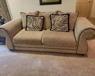 Stunning sofa in Mint condition!