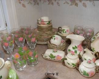 285Kitchen