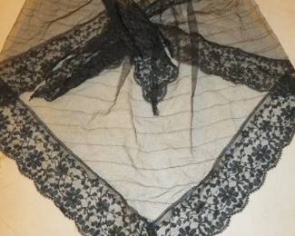 Vintage Black Lace Mantilla Headscarf