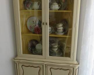 French Provincial Style White/Gold Trim Corner Cupboard/China Cabinet