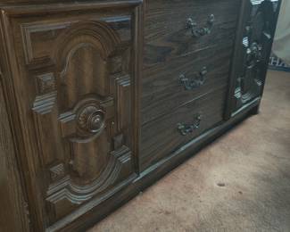 80's dresser