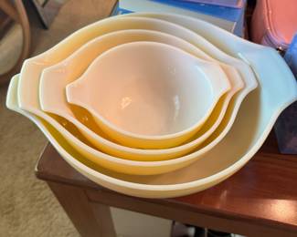 Mixing bowls