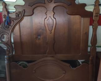 Victorian Walnut bedstead, gorgeous!
