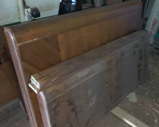 Vintage Waterfall head-foot boards