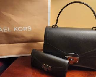 Michael Kors Handbags/Purse & Michael Kors Wallets