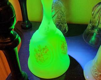  Uranium glass Bell
