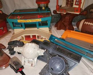 Vintage TOYS, Vintage Star War Pieces are available (others not pictures)