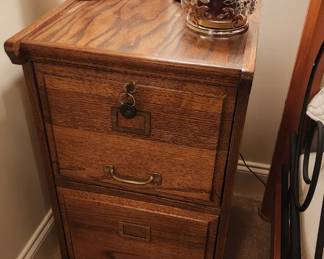 Heavy Wood Filing Cabinet (Excellent Condition)