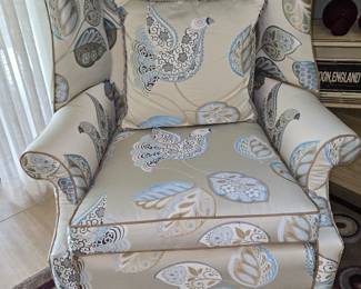Accent Chair & Pillow