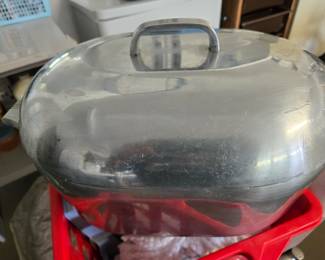 13 Qt Magnalite Roaster. Other sizes available