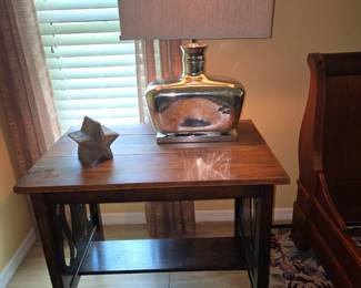 Accent Table. Unique Silver Lamp