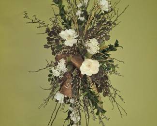 Wall Floral Arrangement