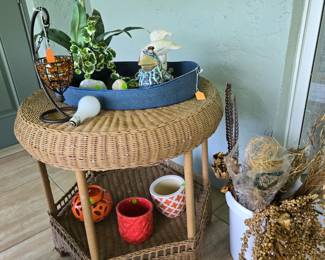 Round Wicker Table