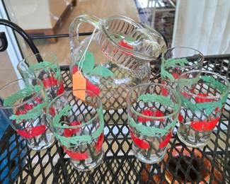 VTG Pitcher & Juice Glasses