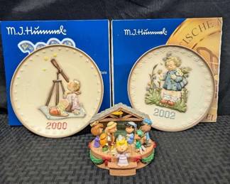SH716Peanuts Nativity  Hummel Plates 