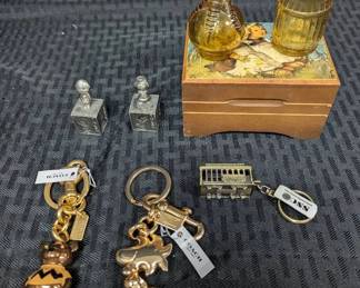 SH729VKeychains  Keepsakes
