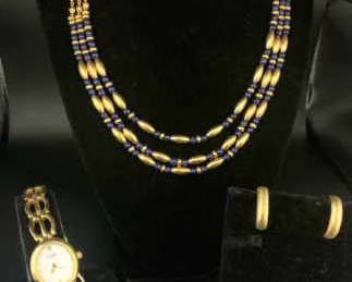 SH697VClassy Jewelry