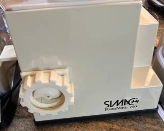 Sima. pasta maker