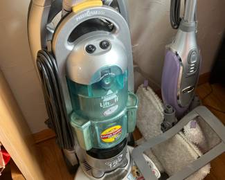 Bissell. Lift off vacuum cleaner