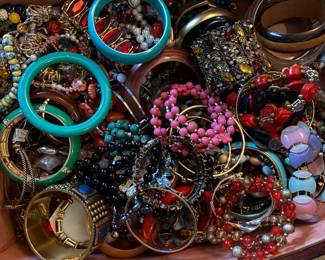 Fashion jewelry bracelets 