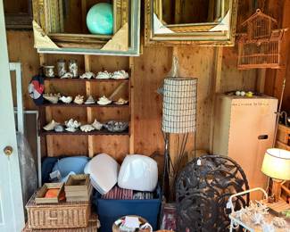 She-shed
Frames
Shells