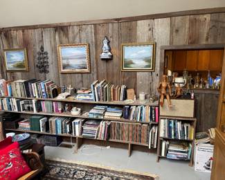 Family Room 
Art books 