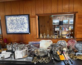 Kitchen
Thomas cookware-new