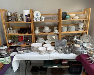Sunroom
Pewter
Pier 1 dishes
Barware