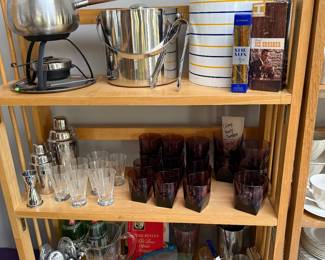 Sunroom
Amethyst glasses
Barware