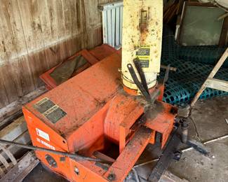 Coop Barn
Kubota snow blower attachment
