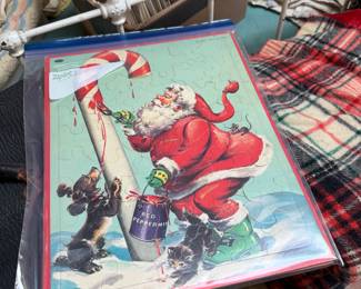 Studio
Vintage Christmas puzzles (2)