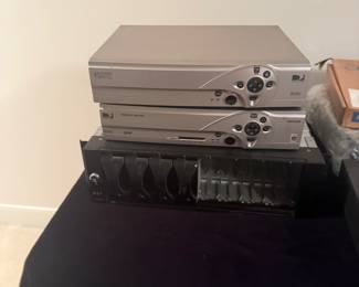 Hughes DIREC  TVVDVR with TiVo model SD – DVR 40 Cable manager on bottom