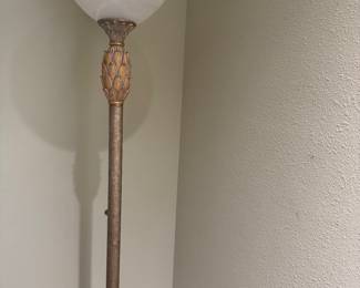 Pineapple floor lamp