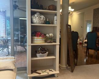 great book shelf/display