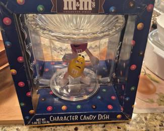 M&M candy dish