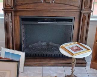 Electric fireplace with remote, works