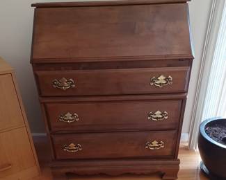 Drop down desk