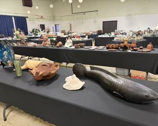 Variety of decor items, large koi fish, monkey pod turtle bowl