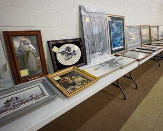 Many artwork pieces, wide variety