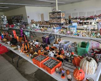 Decor for every Holiday and Season.