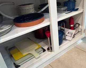 Cutting boards, hand blender, crockpot