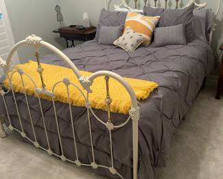 Metal queen size bed frame
