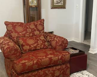 Lawson style chair (clock unavailable)