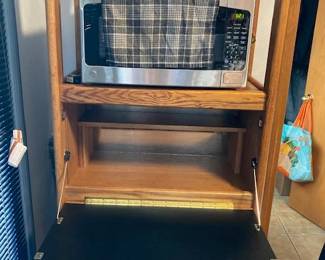 Oak bar with mirror 