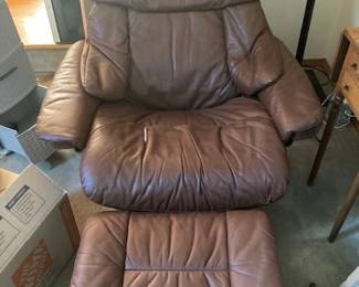 Leather chair and ottoman
