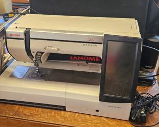 Janome memory craft 12000 professional sewing machine